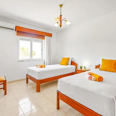 Valley Boutique - No Vale Com Piscina Privada E Jardim
