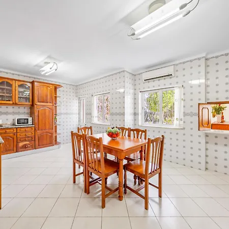 Valley Boutique - No Vale Com Piscina Privada E Jardim 别墅 拉戈阿